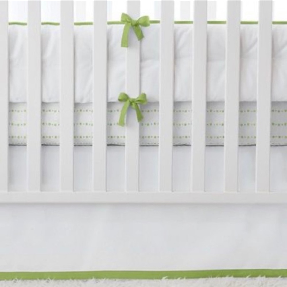 NWT Serena & Lily Crib Bumper and Skirt